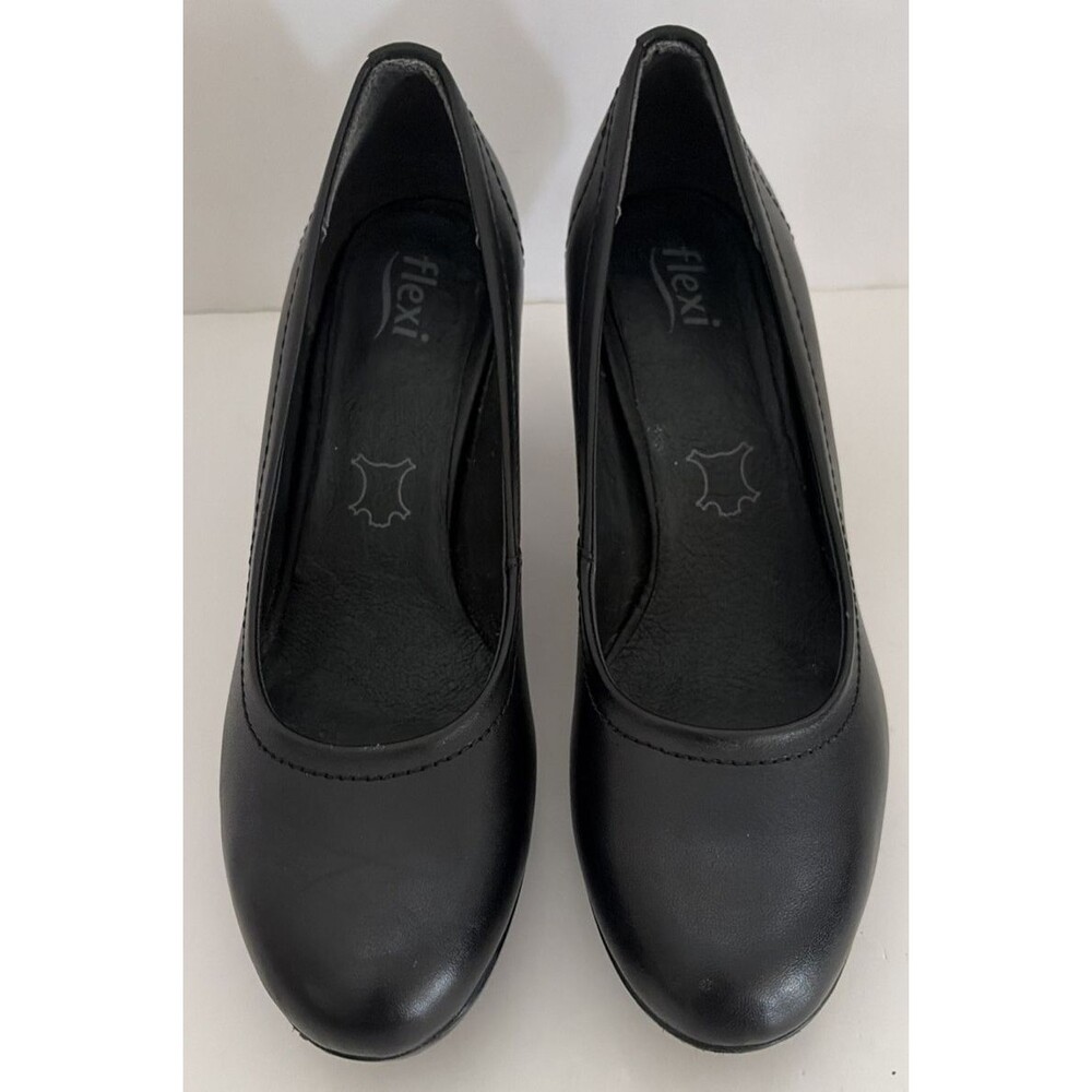 Flexi Black Leather Pumps Round Toe Low Block Heel Comfort Dress Shoes Size 9